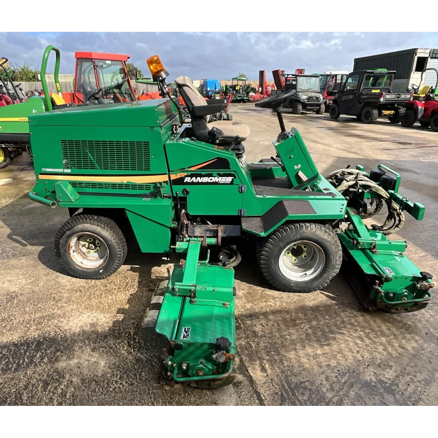 2007 RANSOMES COMMANDER