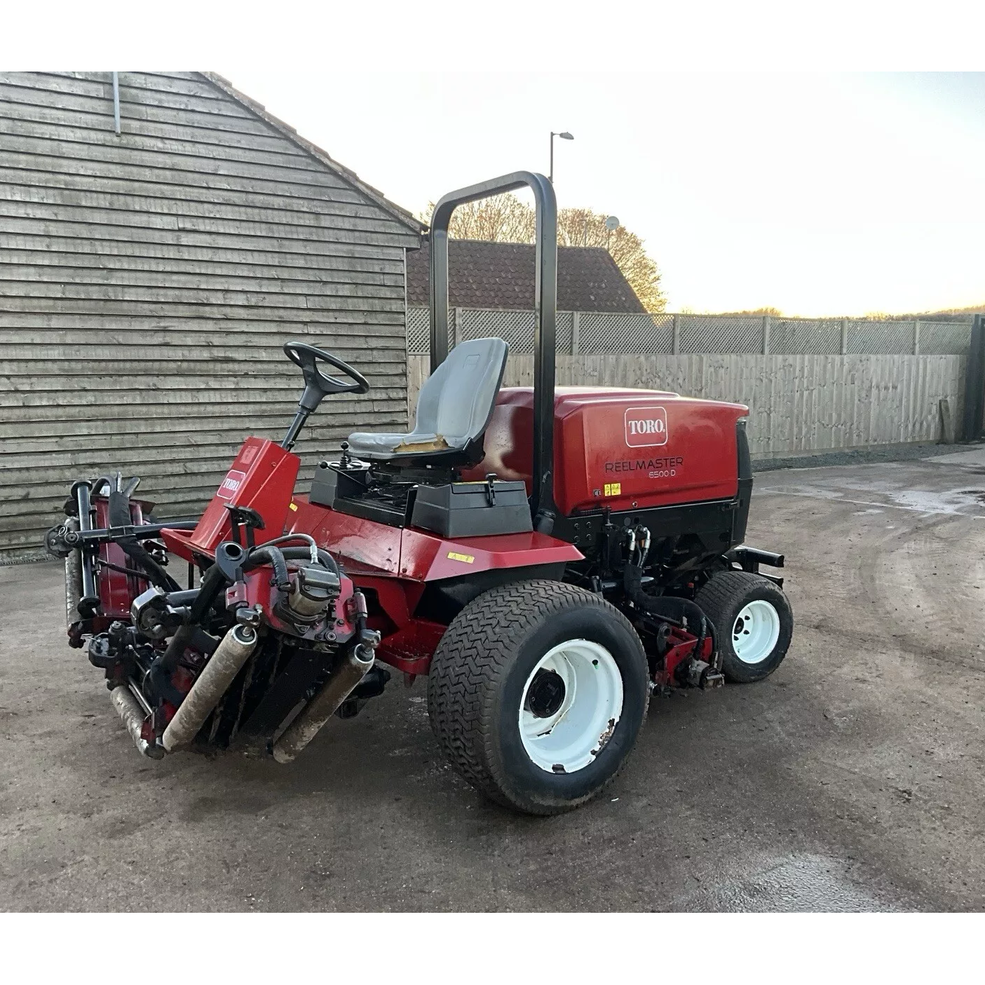 2007 TORO REELMASTER 6500 5 GANG FAIRWAY LAWN MOWER