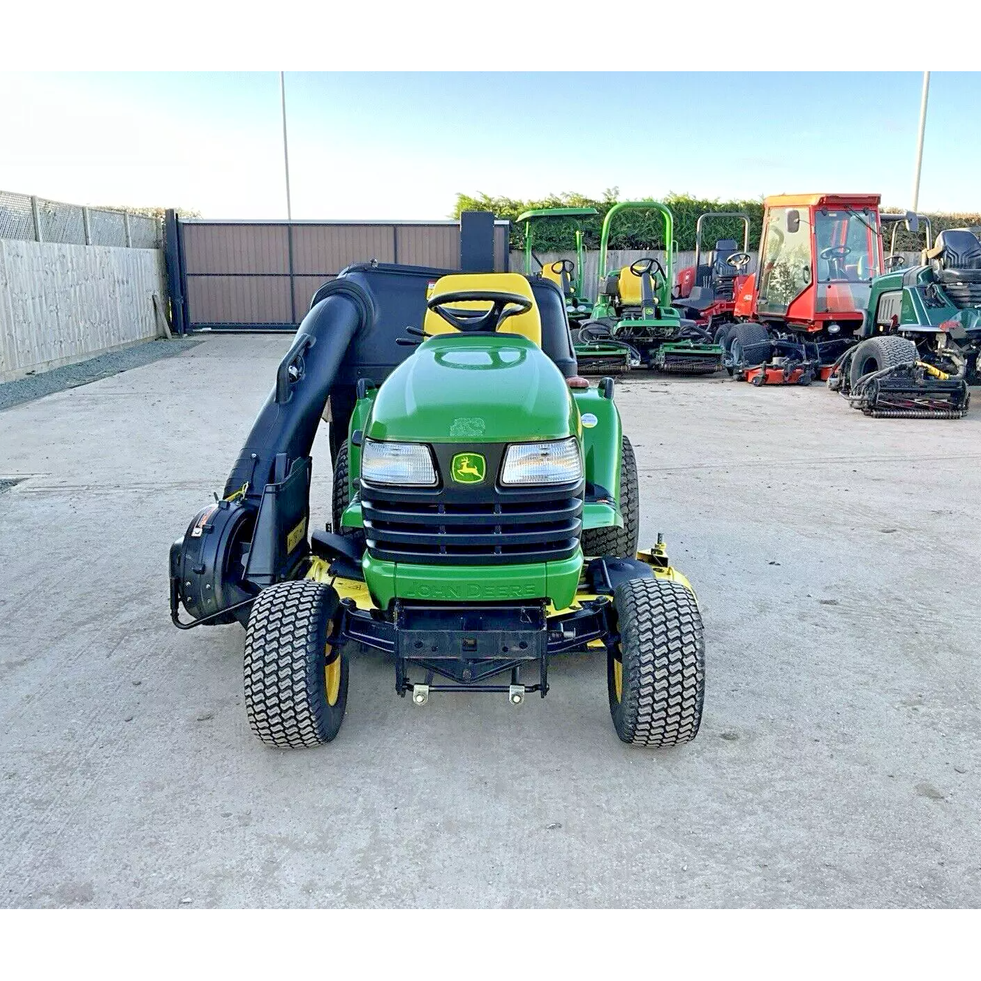 2008 JOHN DEERE X740