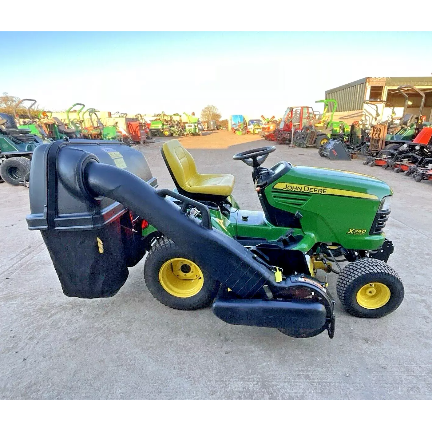 2008 JOHN DEERE X740