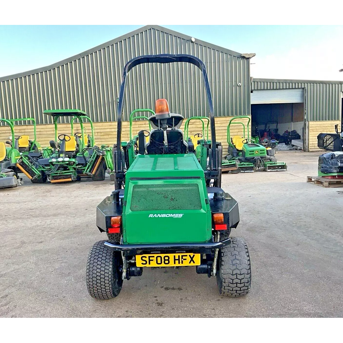 2008 RANSOMES PARKWAY 2250