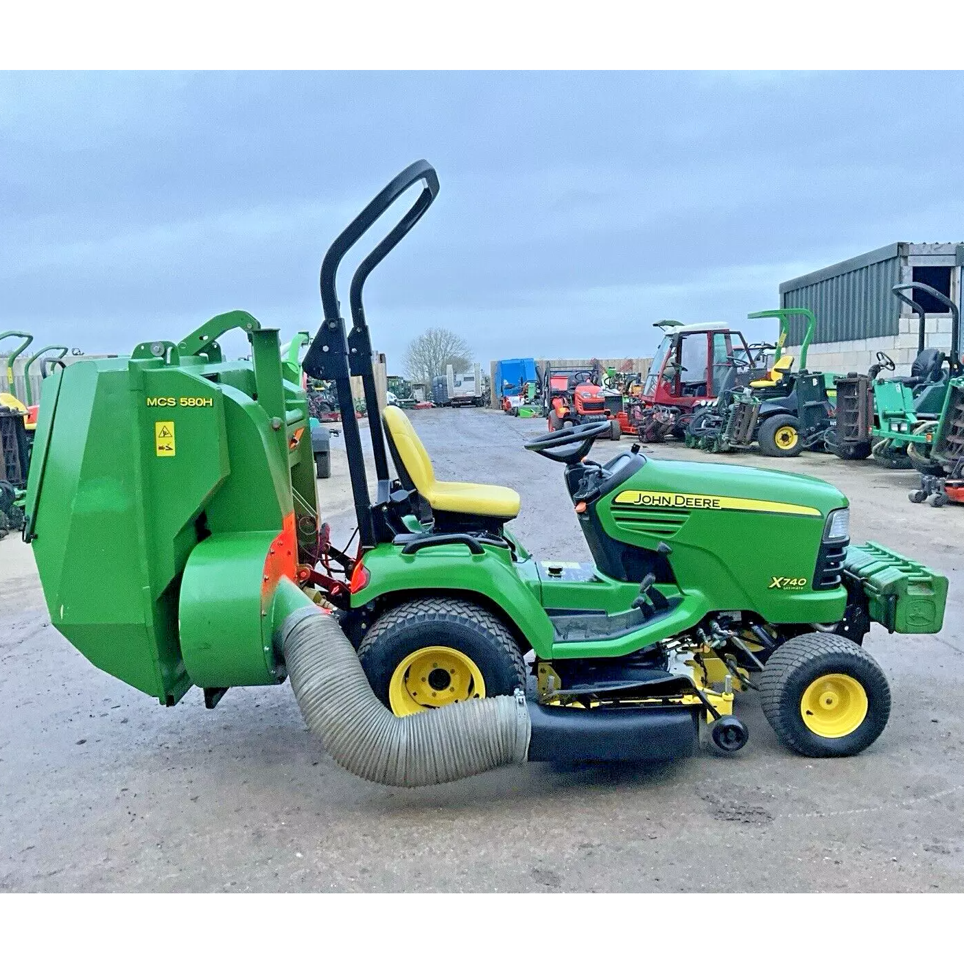 2009 JOHN DEERE X740