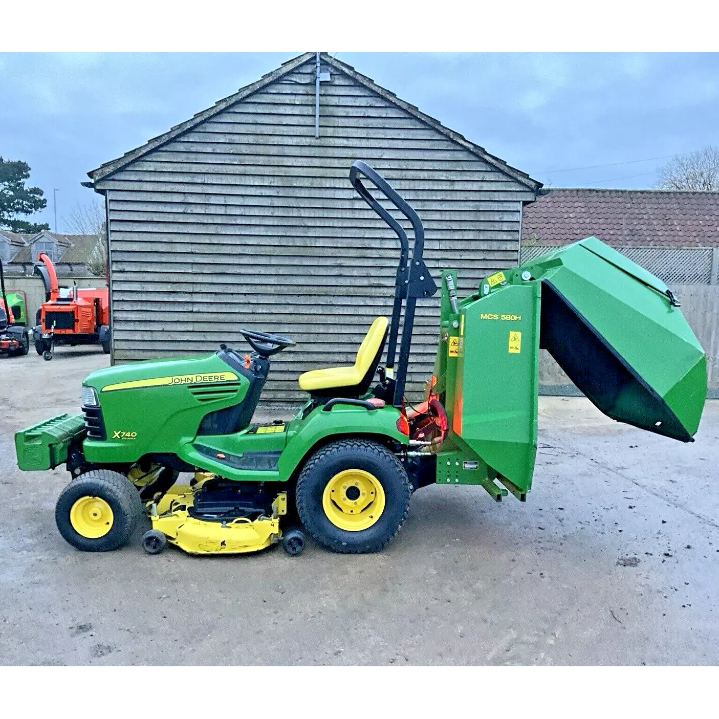 2009 JOHN DEERE X740