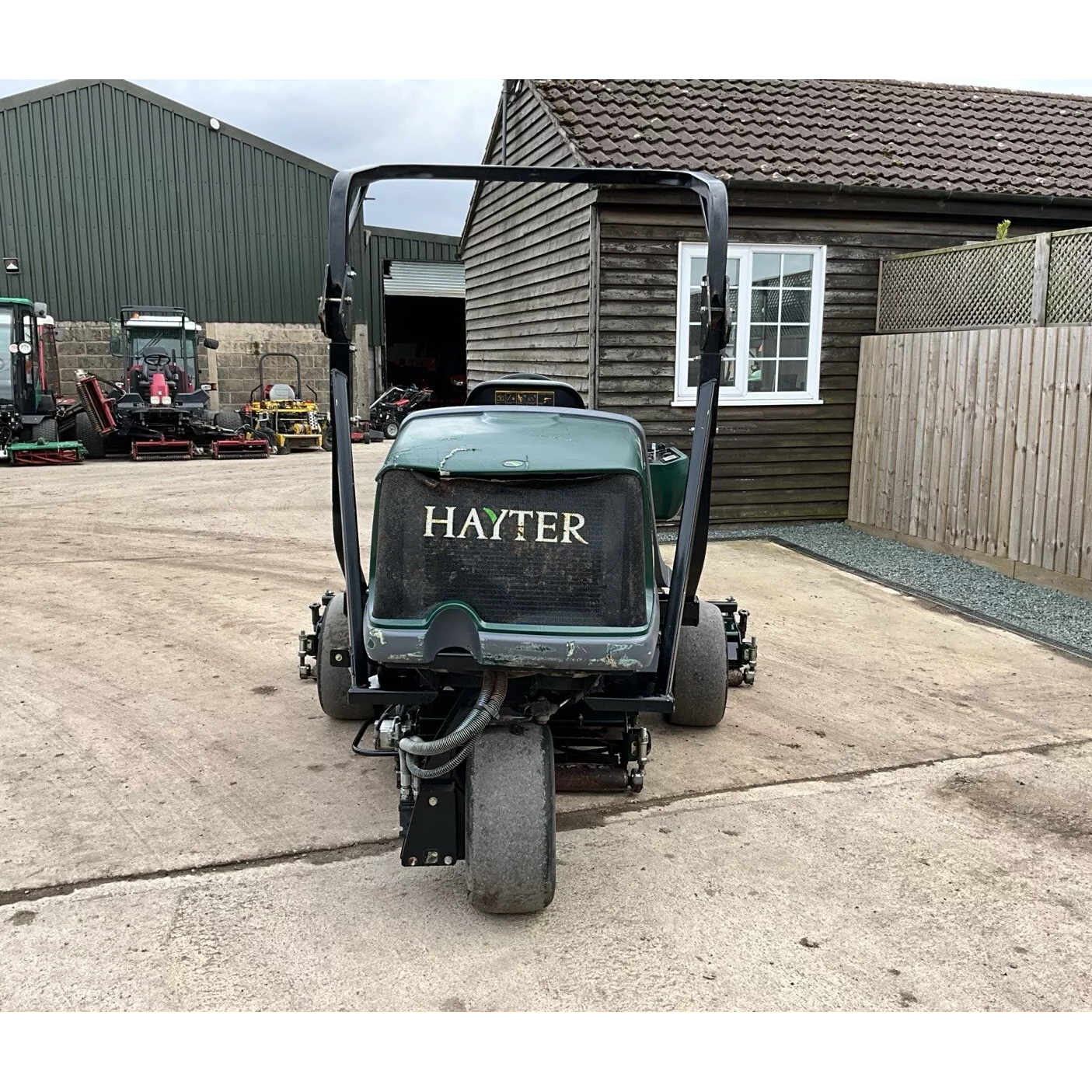 2010 HAYTER MT313