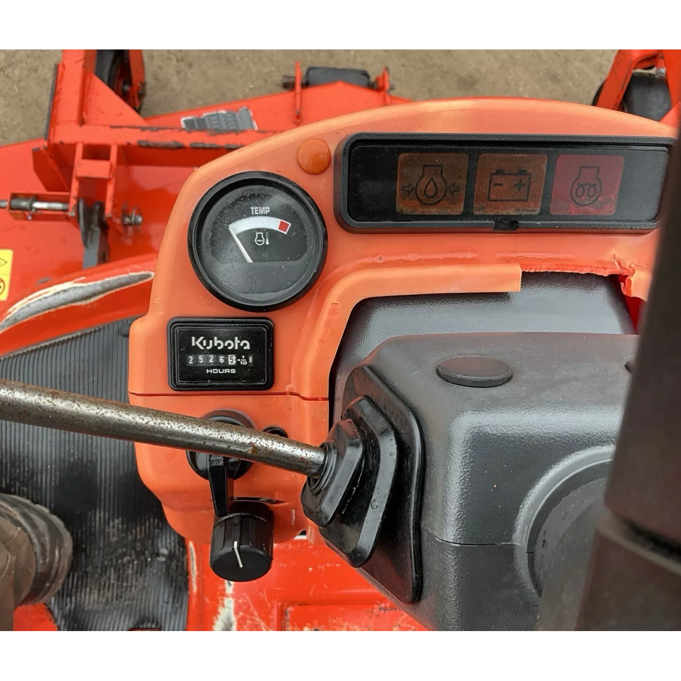 2013 KUBOTA F2880