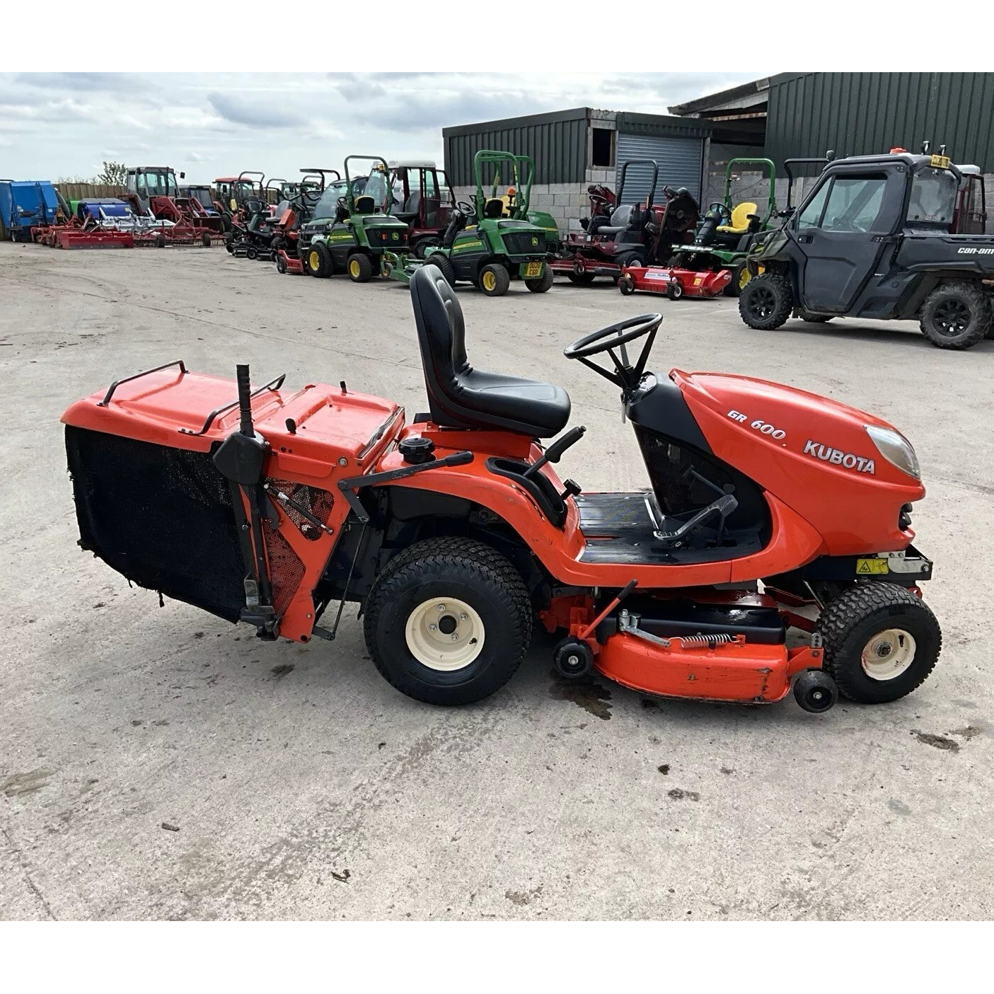 2013 KUBOTA GR1600