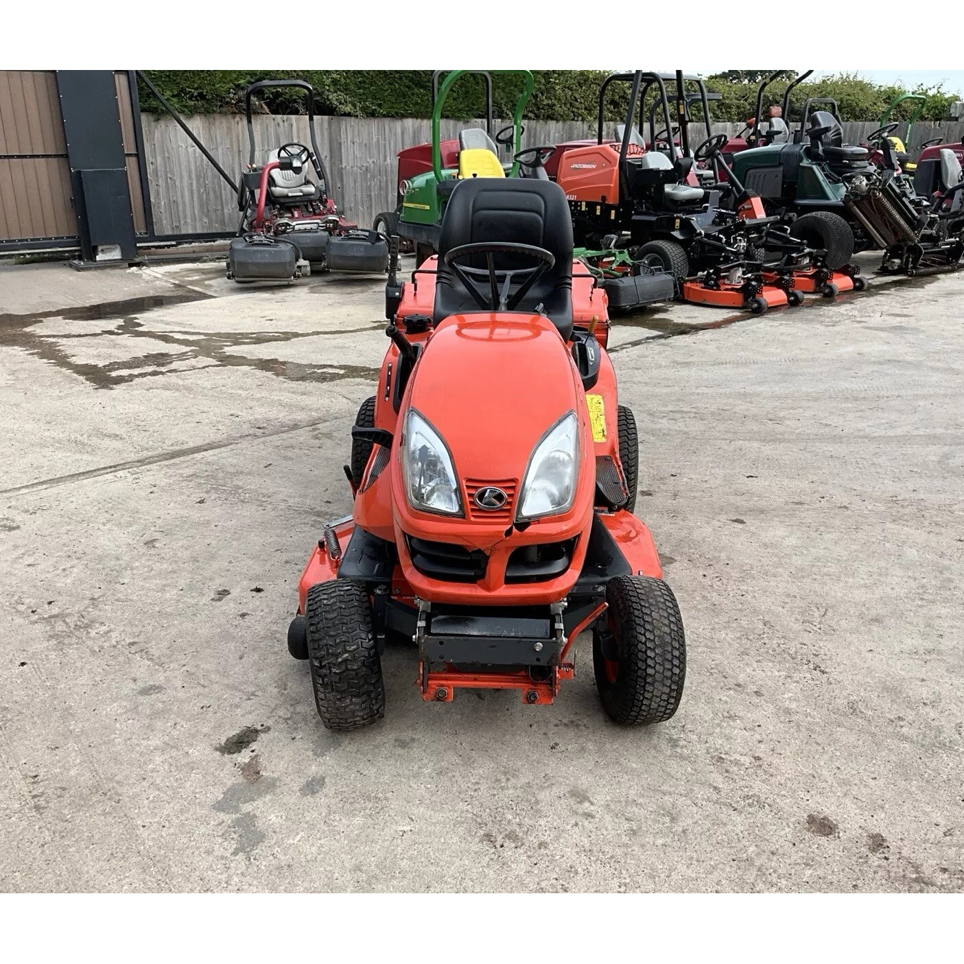 2013 KUBOTA GR1600