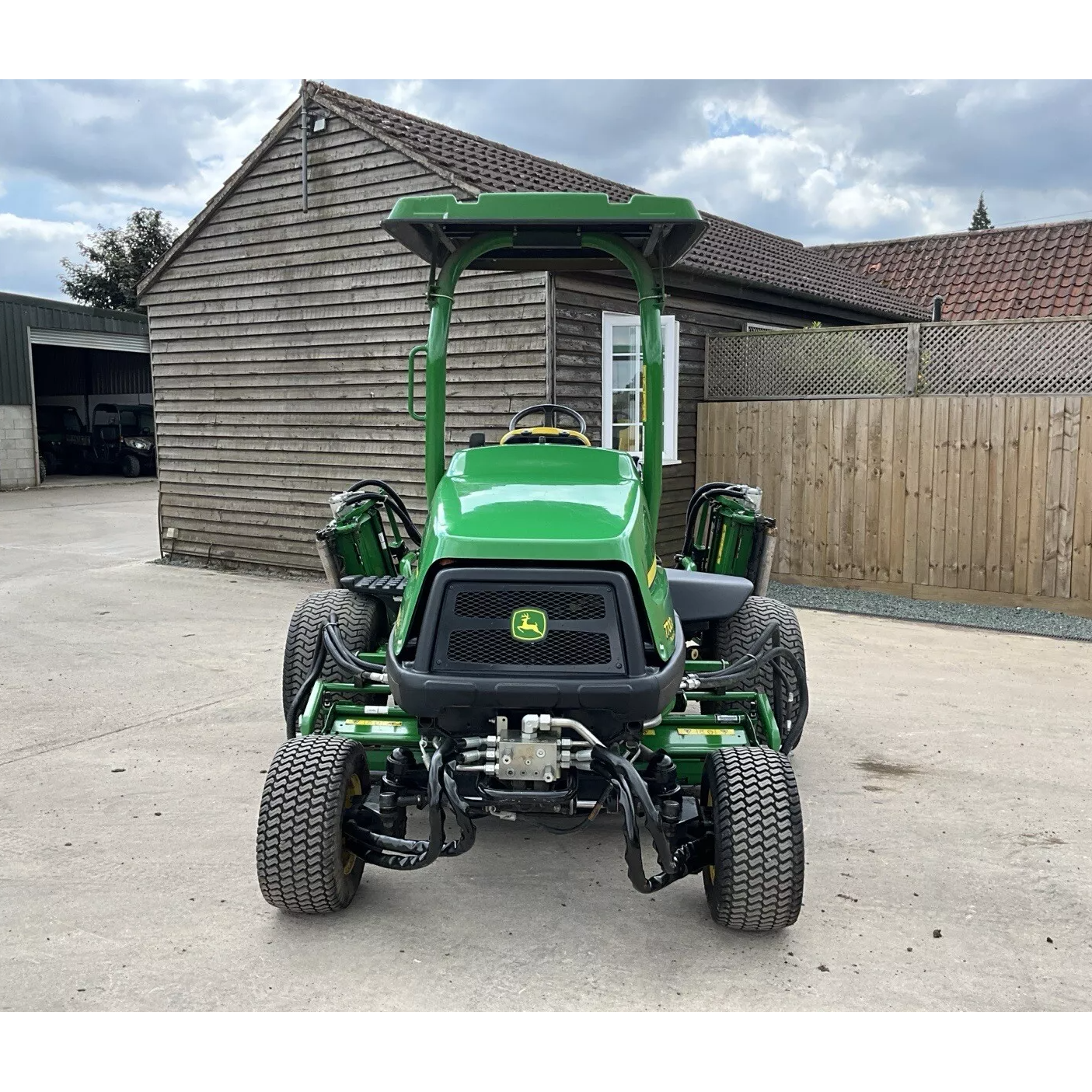 2014 JOHN DEERE 7700A