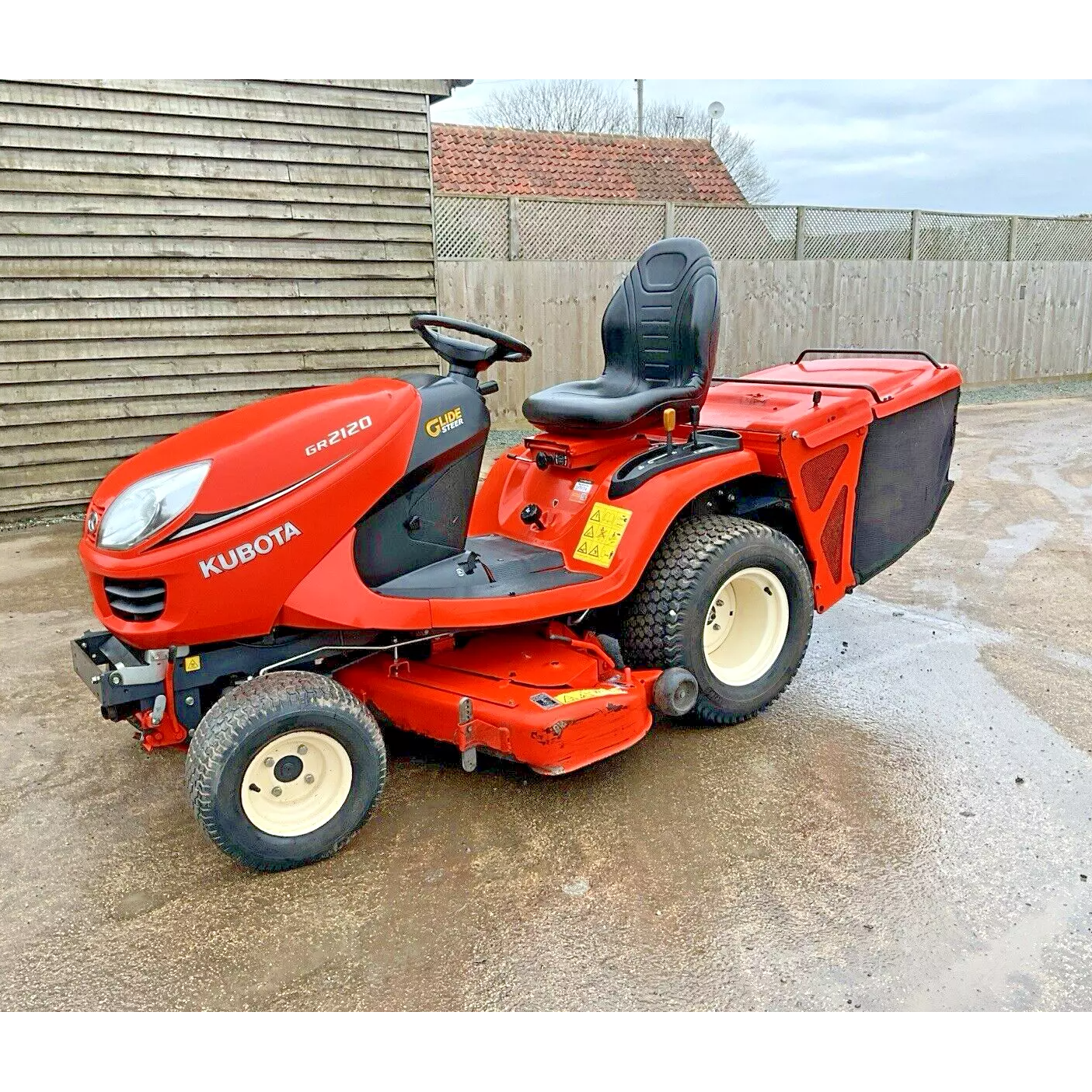 2014 KUBOTA GR2120