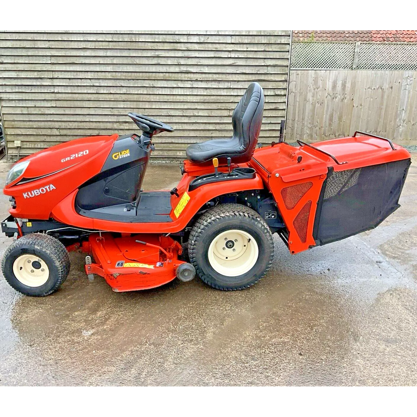 2014 KUBOTA GR2120