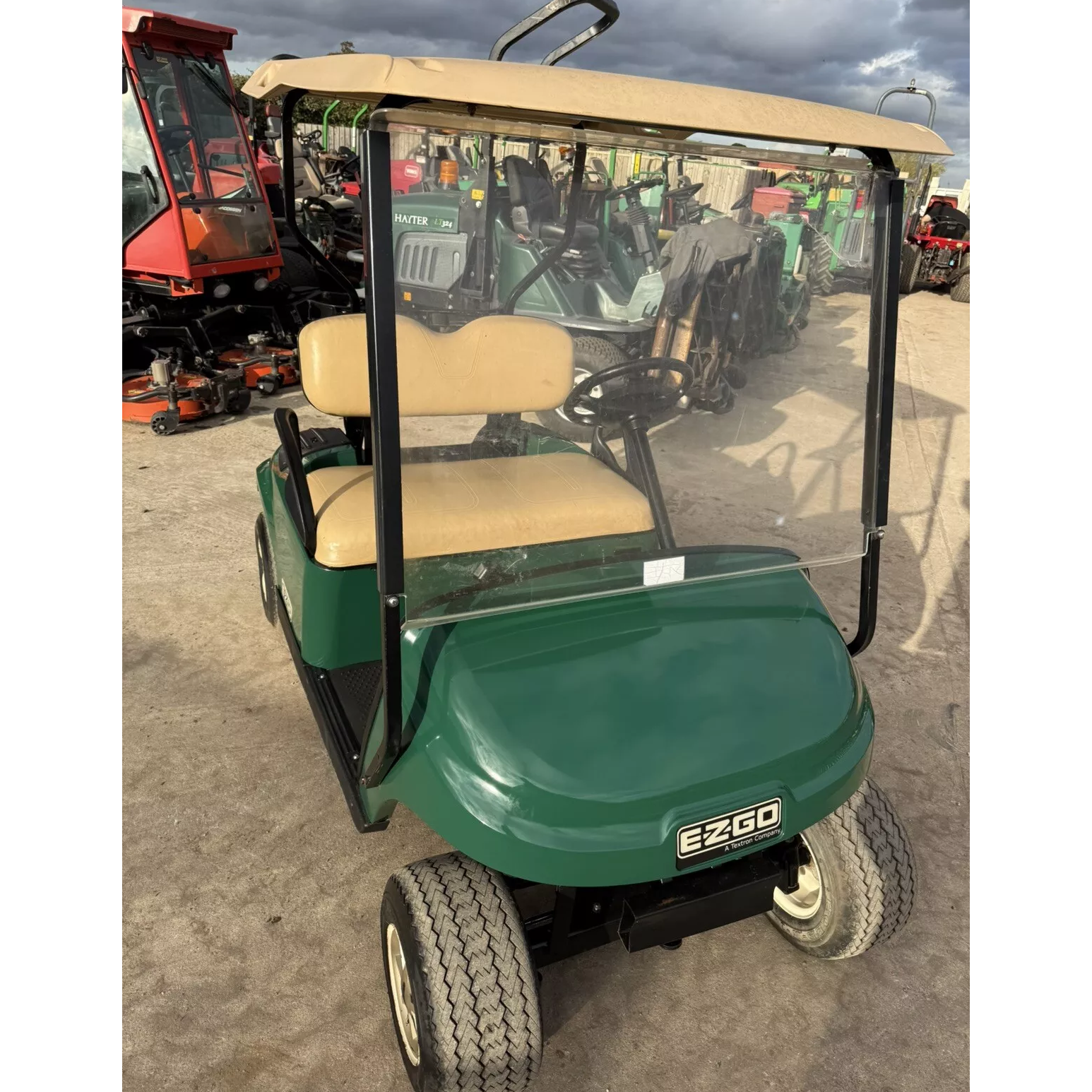 2015 EZGO EZ-GO TXT PETROL GOLF BUGGY