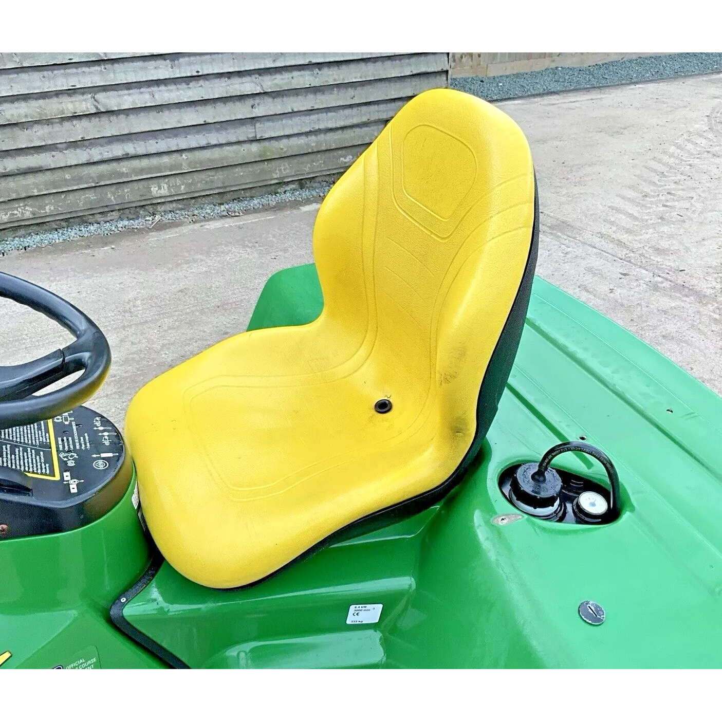 2015 JOHN DEERE 1200A