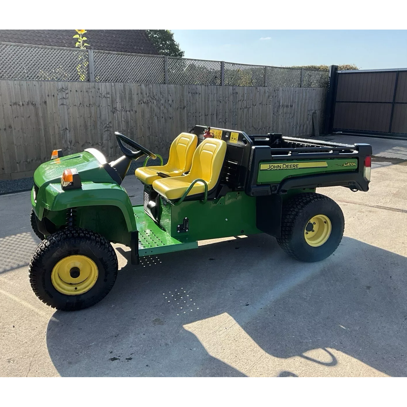 2015 JOHN DEERE 4X2 E GATOR TE ELECTRIC 48V UTILITY VEHICLE