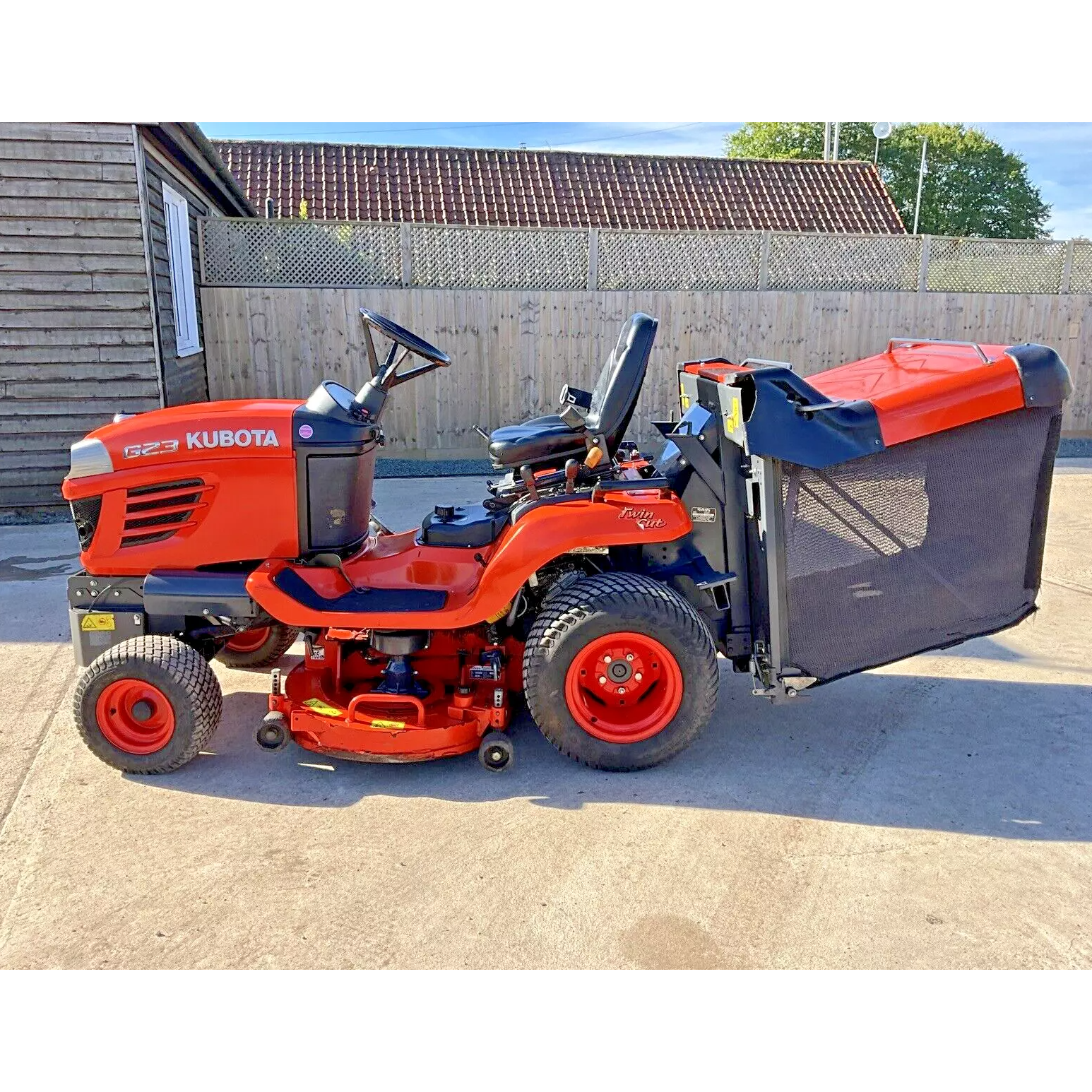 2015 KUBOTA G23