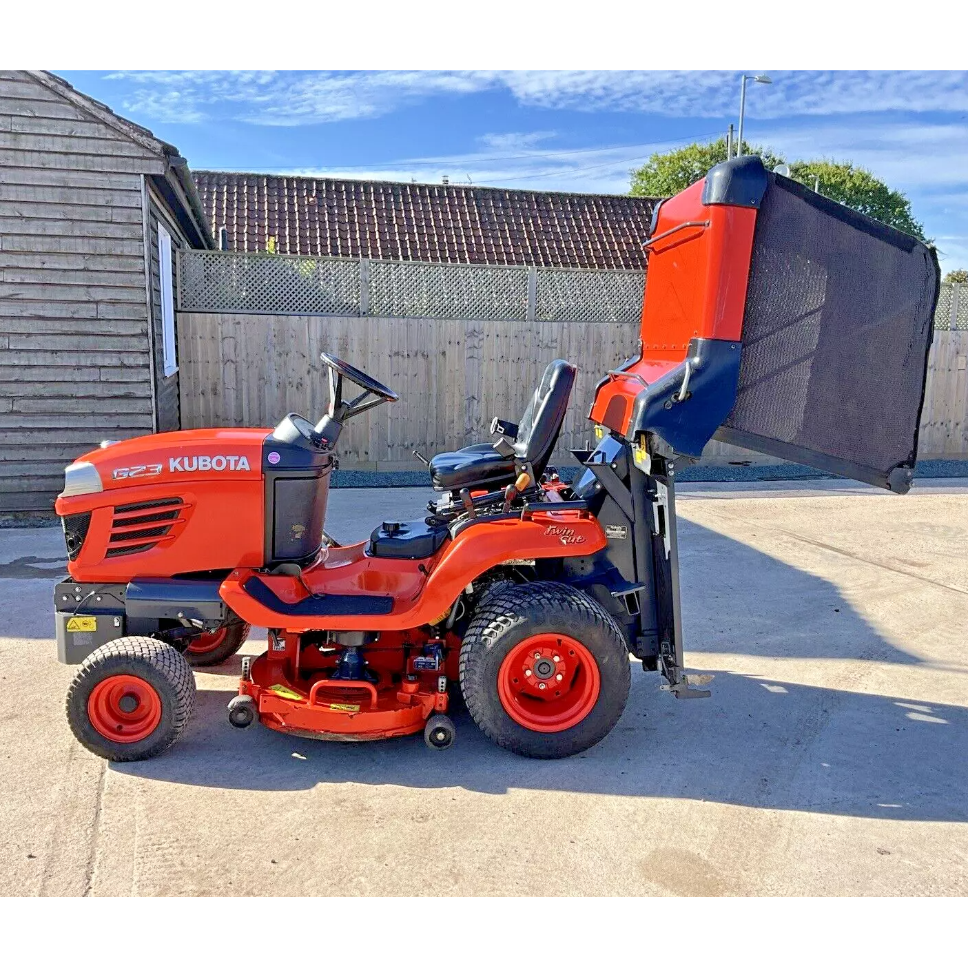 2015 KUBOTA G23