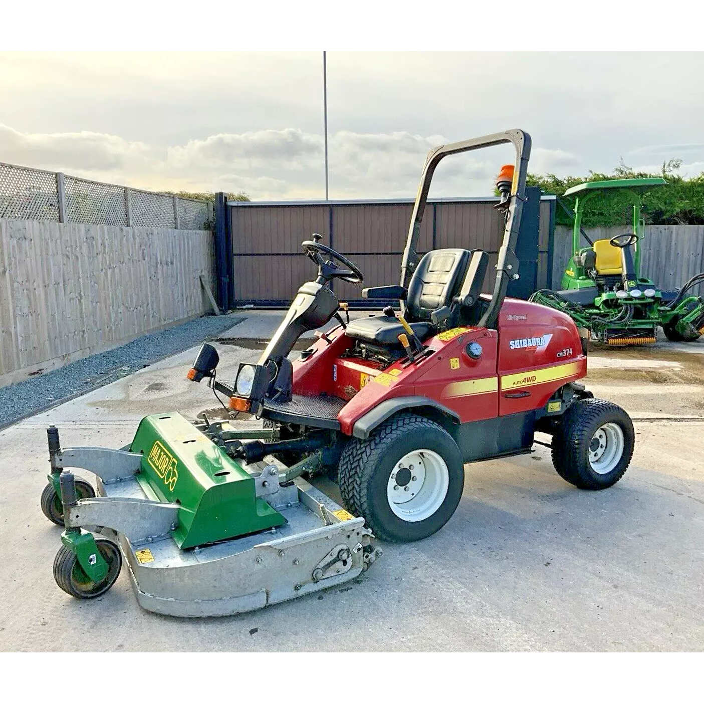 2015 SHIBAURA CM374 OUTFRONT DIESEL RIDE ON LAWN MOWER