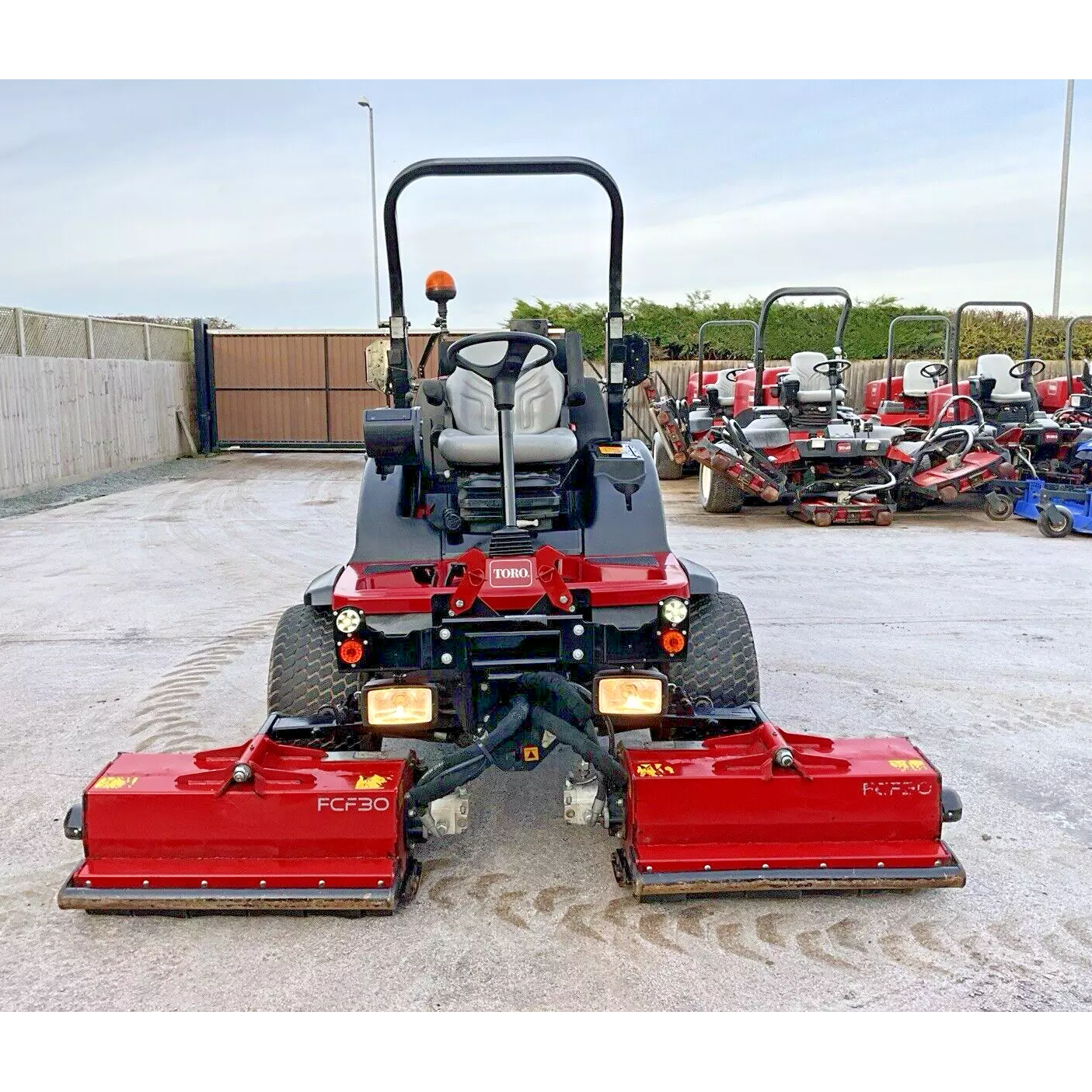 2016 66 PLATE TORO LT F3000