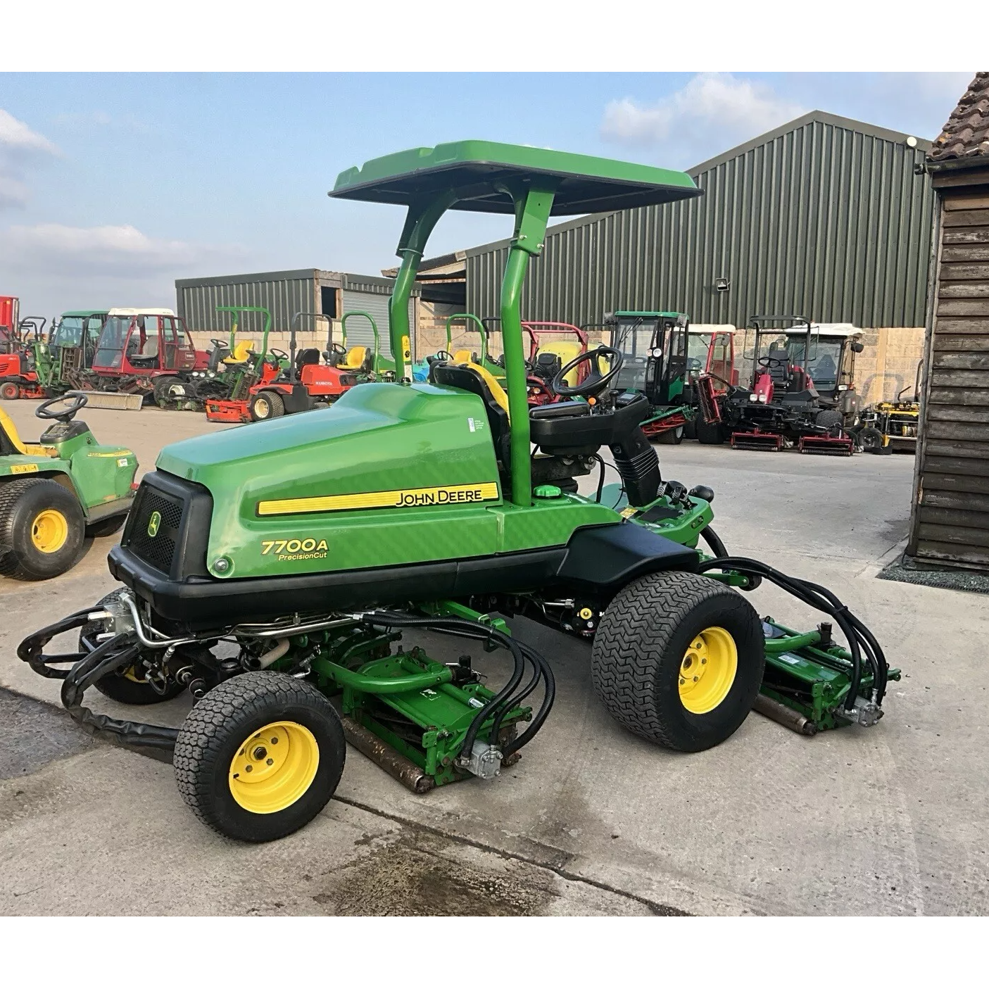 2016 JOHN DEERE 7700A