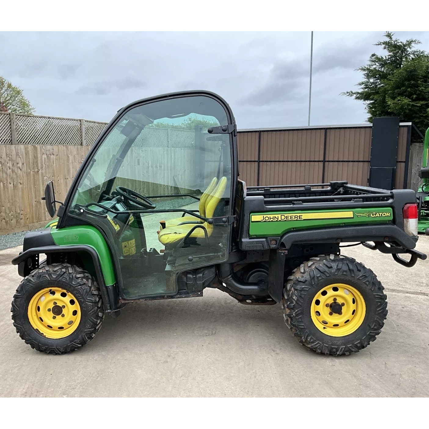 2016 (16 PLATE) JOHN DEERE 855D GATOR 