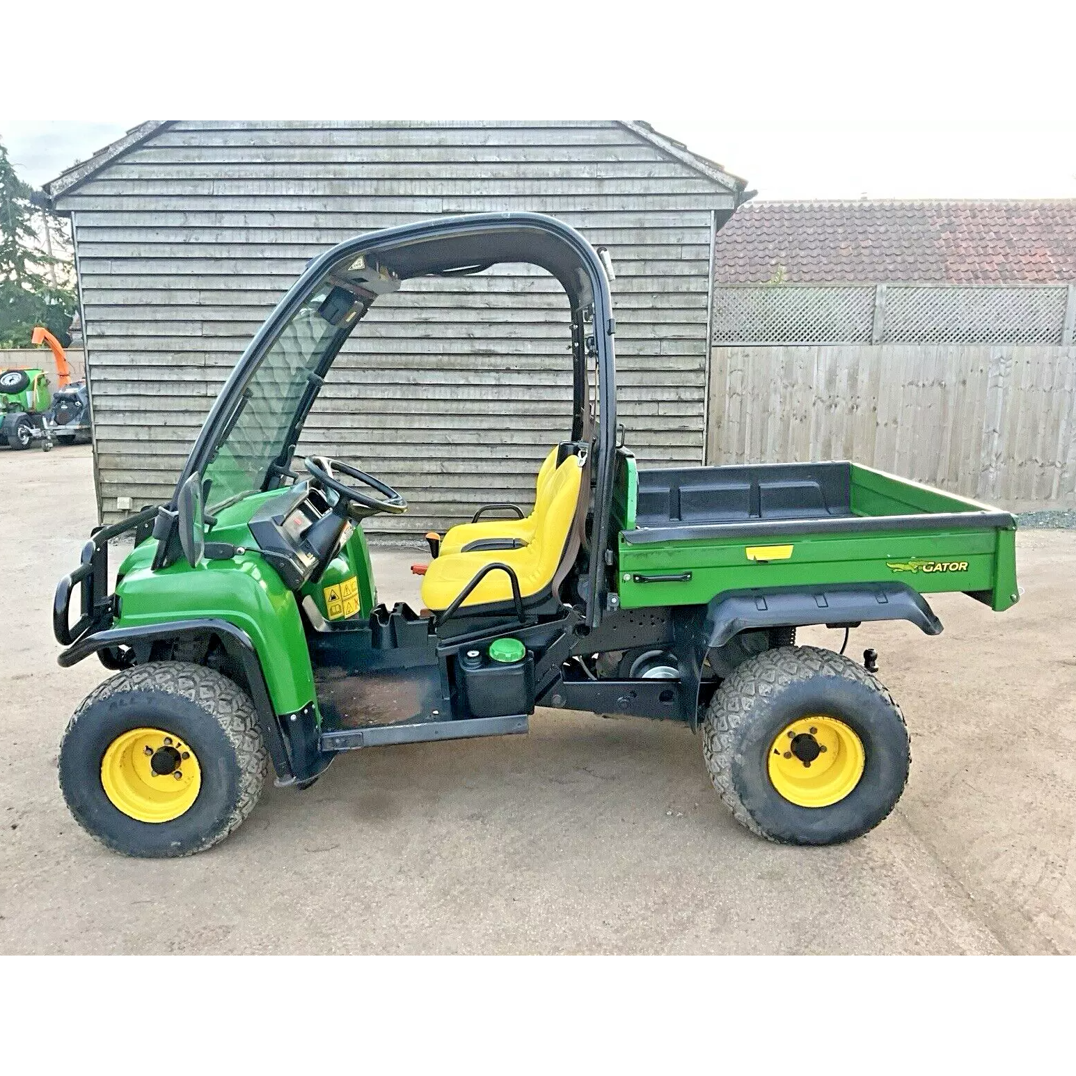 2016 JOHN DEERE HPX