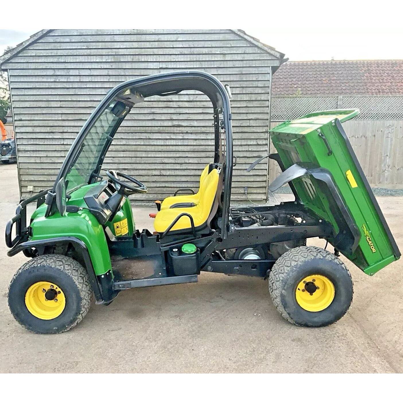 2016 JOHN DEERE HPX