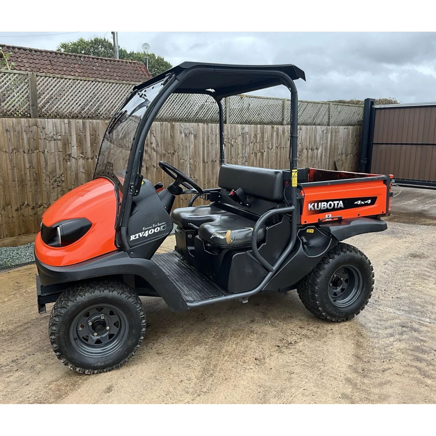 2016 KUBOTA RTV 400 PETROL UTILITY VEHICLE