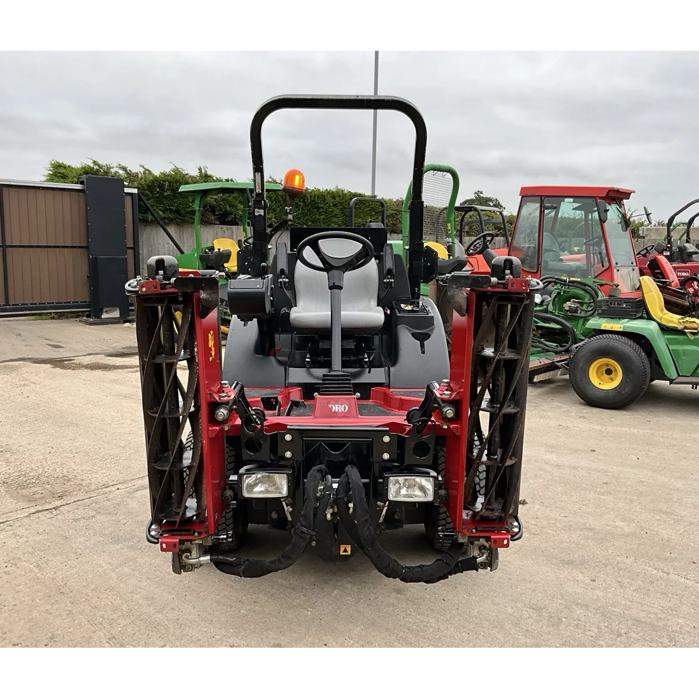 2016 TORO CT2240