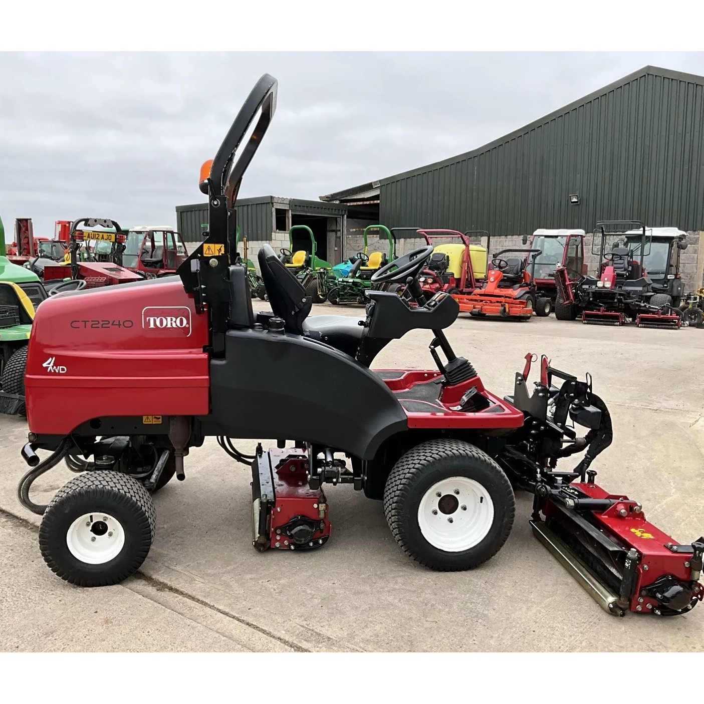 2016 TORO CT2240