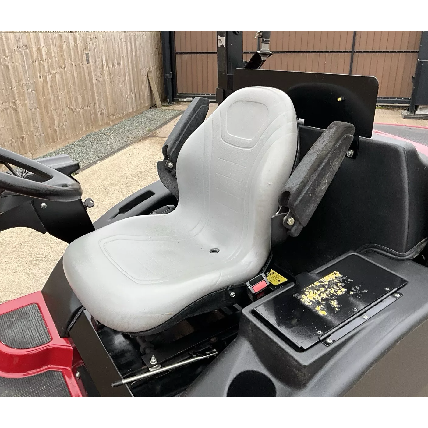 2016 TORO CT2240