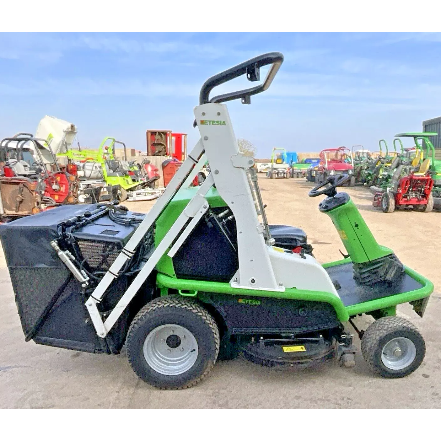 2017 ETESIA H124D