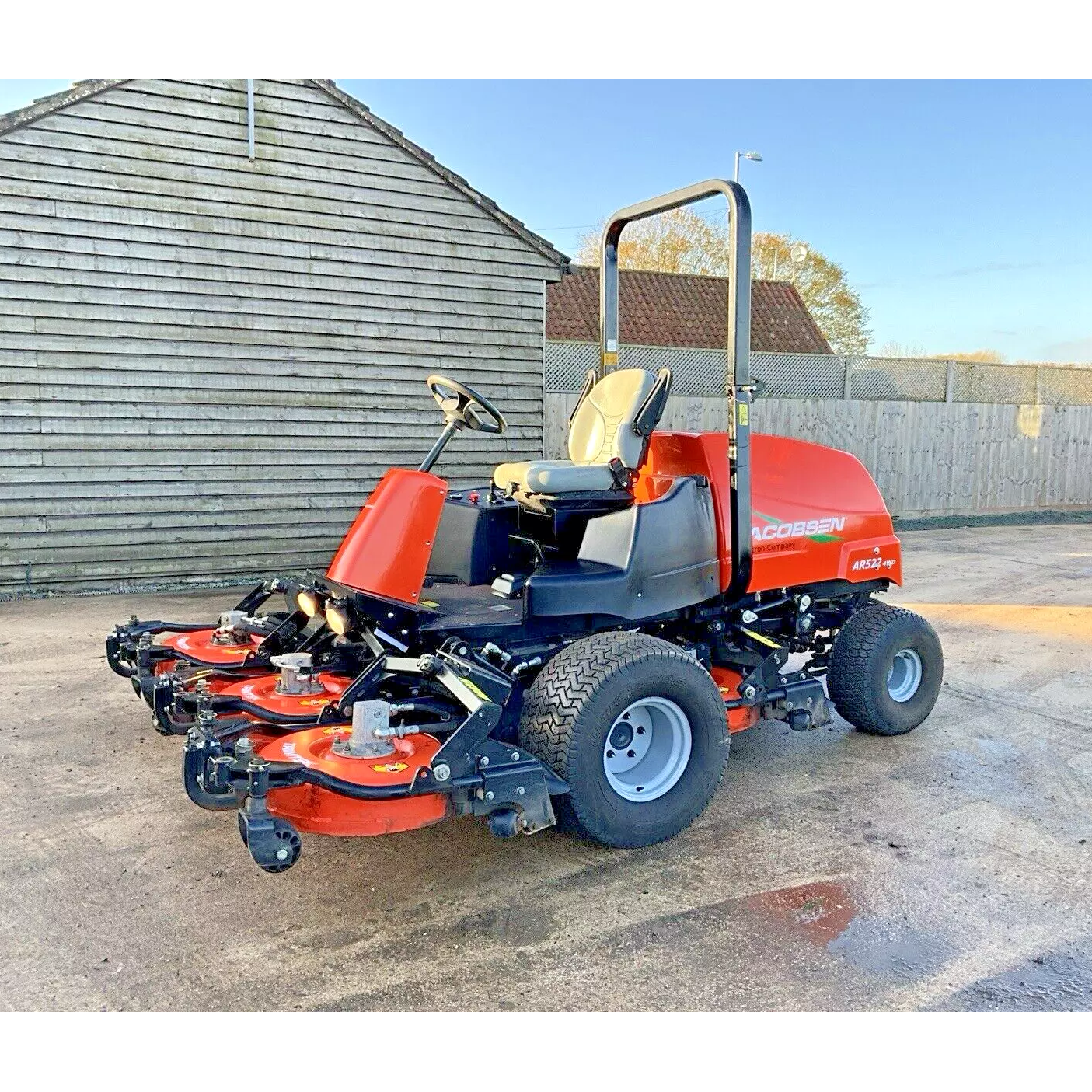 2017 JACOBSEN AR522 5 GANG POD MULCHING WIDE AREA RIDE ON LAWN MOWER