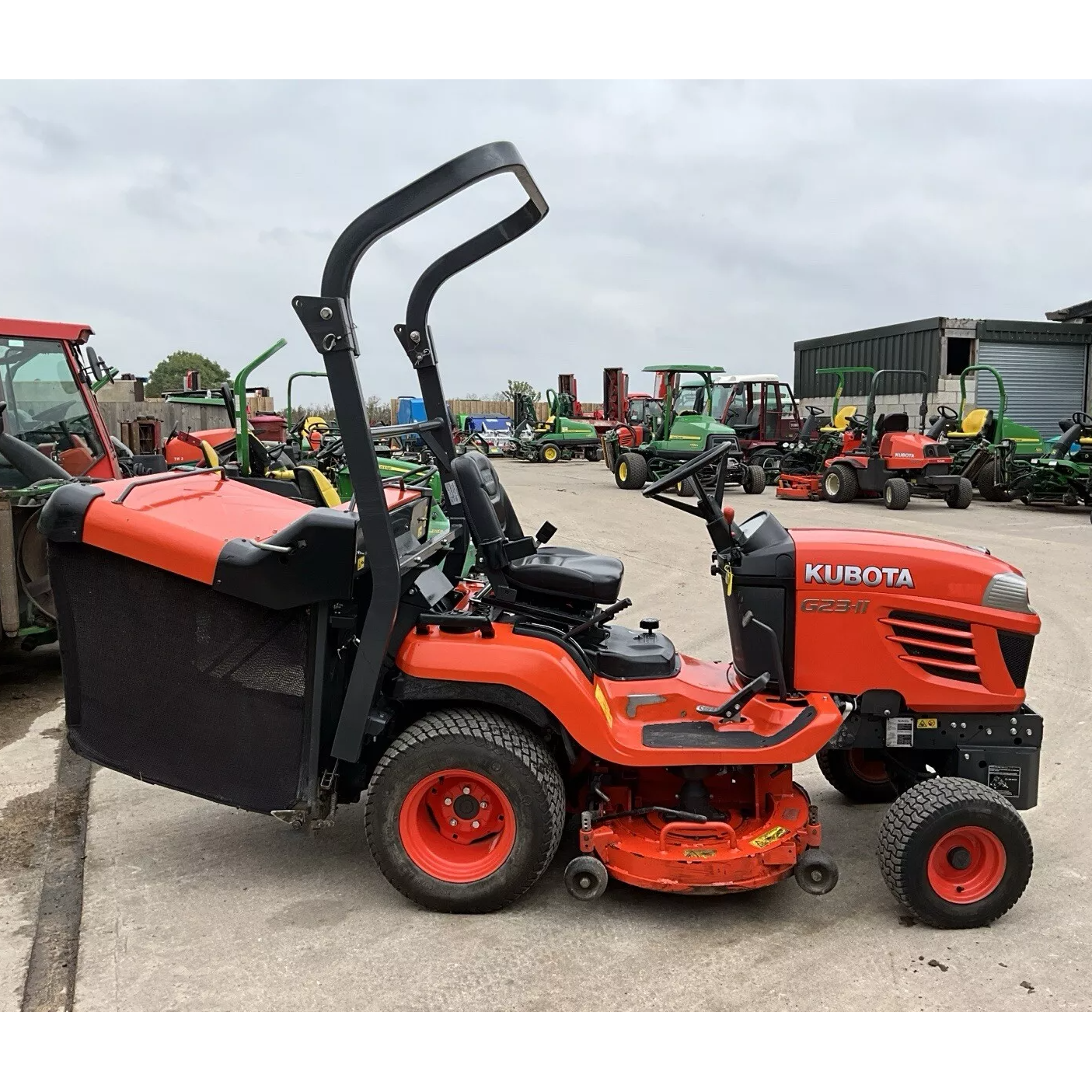 2017 KUBOTA G23