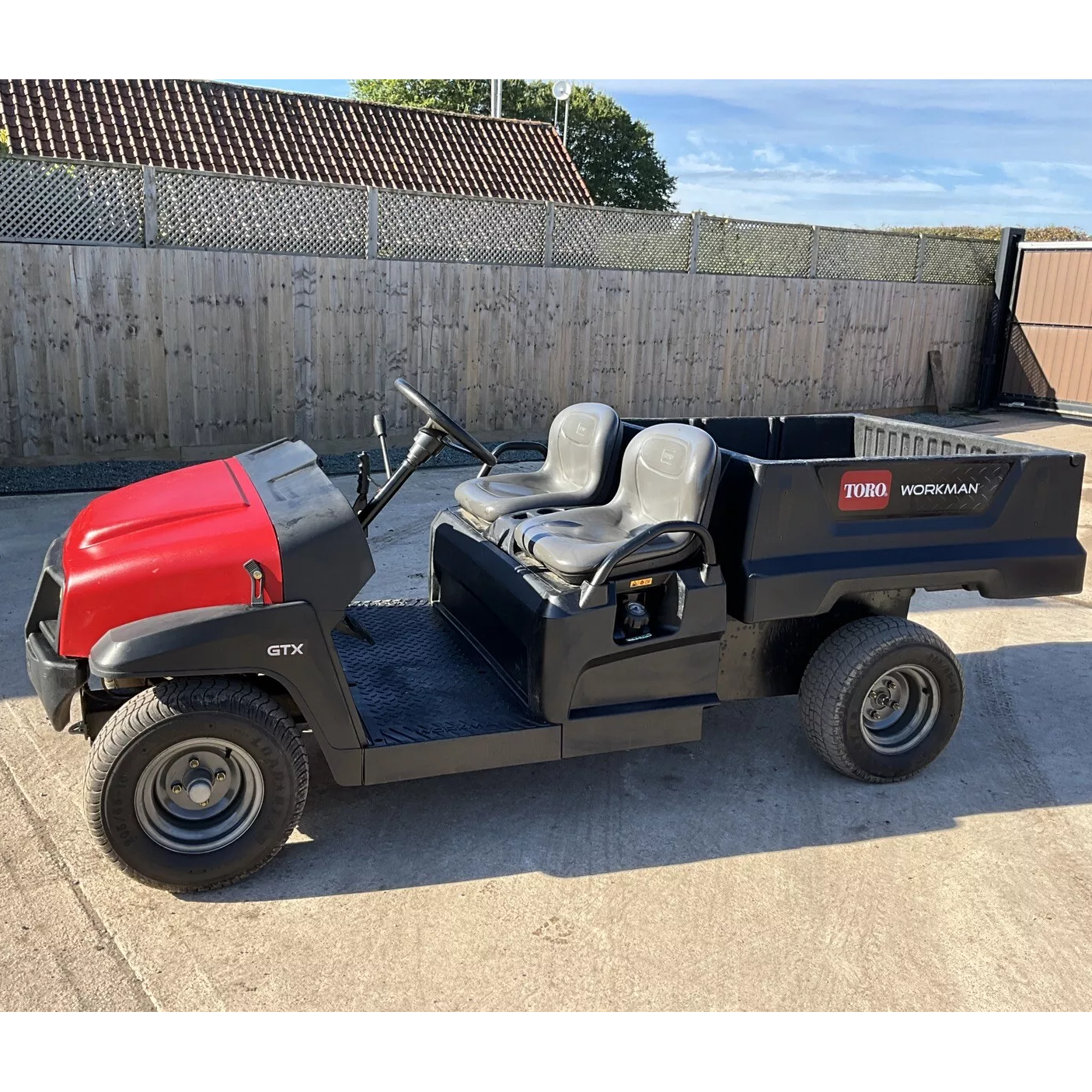 2017 TORO WORKMAN GTX PETROL POWERED TIP UTILITY VEHICLE