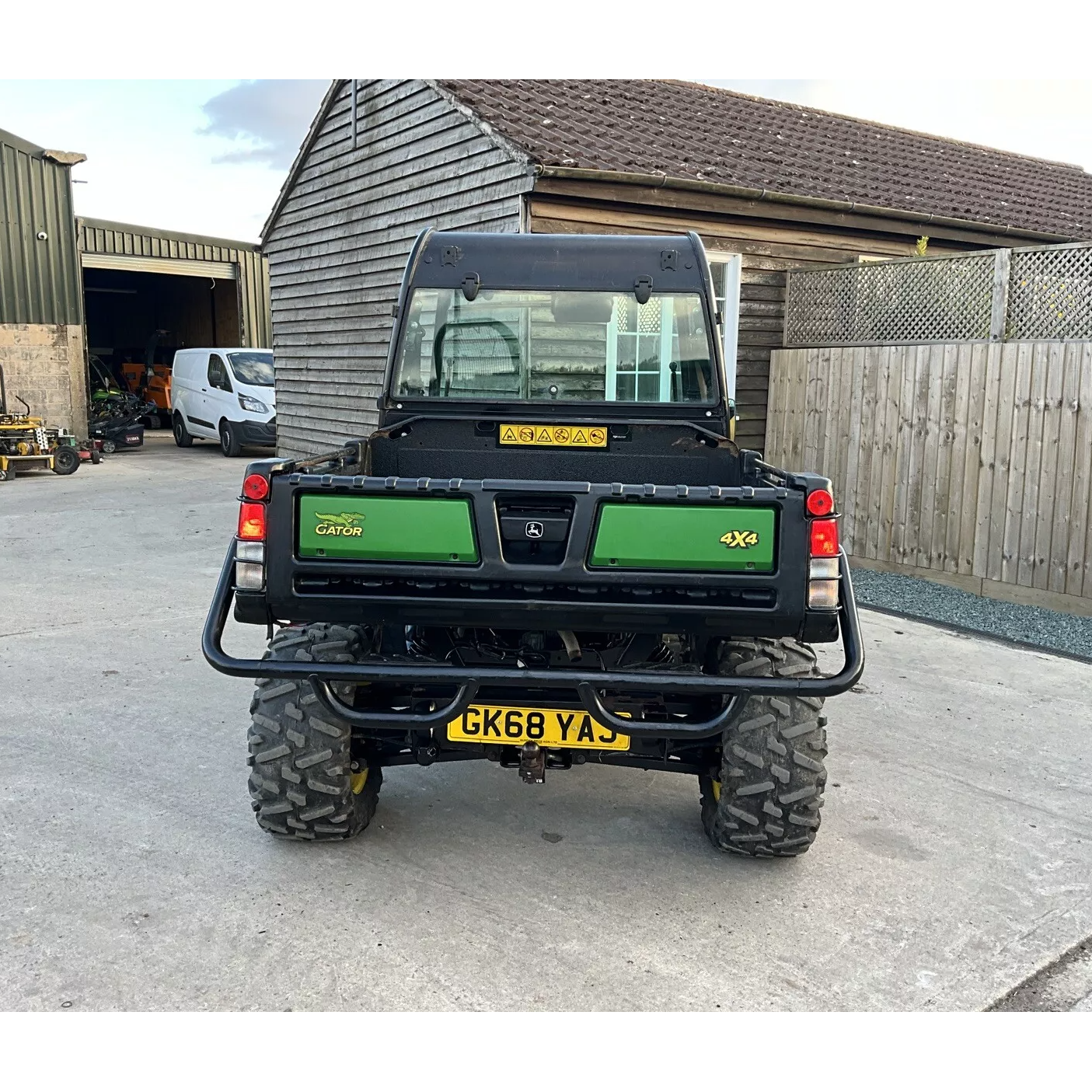 2018 68 JOHN DEERE GATOR XUV 855M