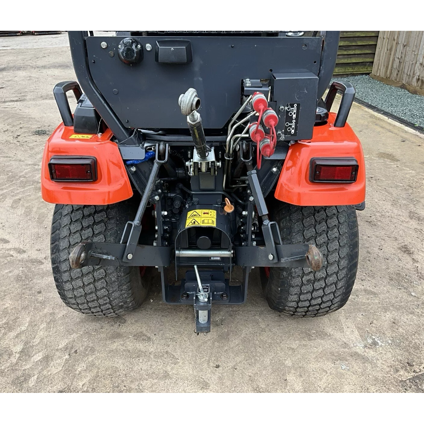 2019 KUBOTA BX231