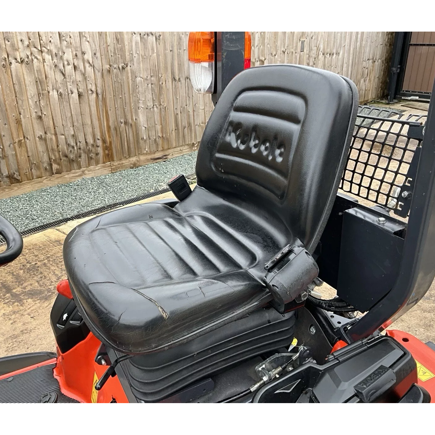 2019 KUBOTA BX231