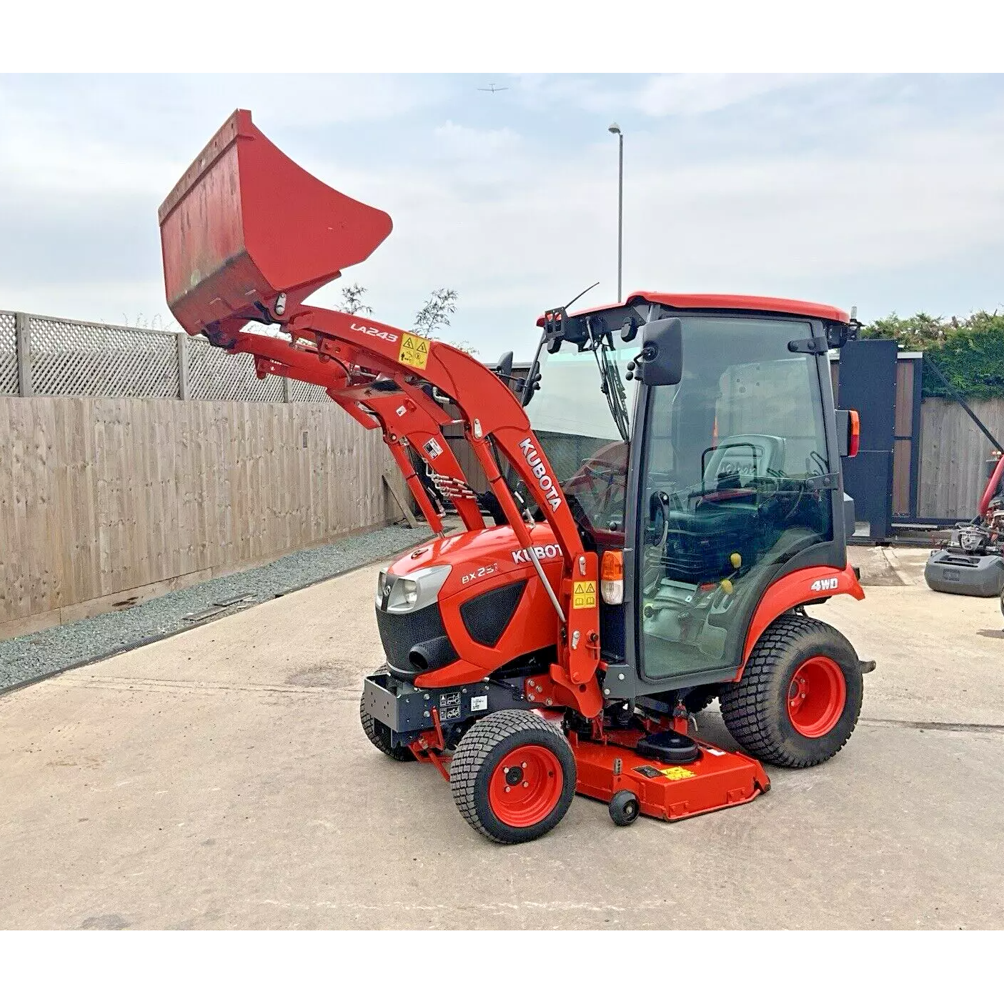 2019 KUBOTA BX261