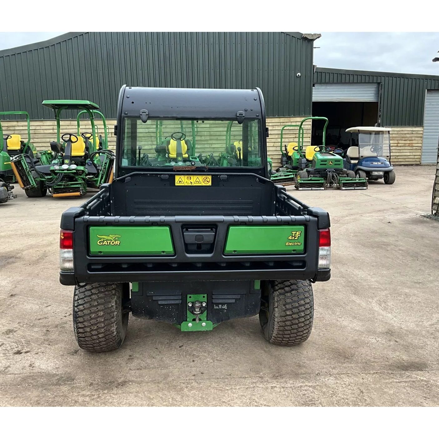 2020 JOHN DEERE 4X2 E GATOR TE ELECTRIC