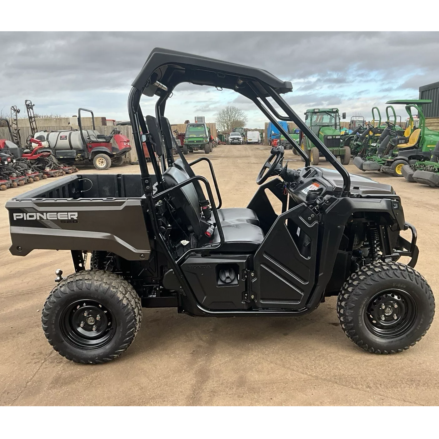 2021 HONDA PIONEER SXS520 1117