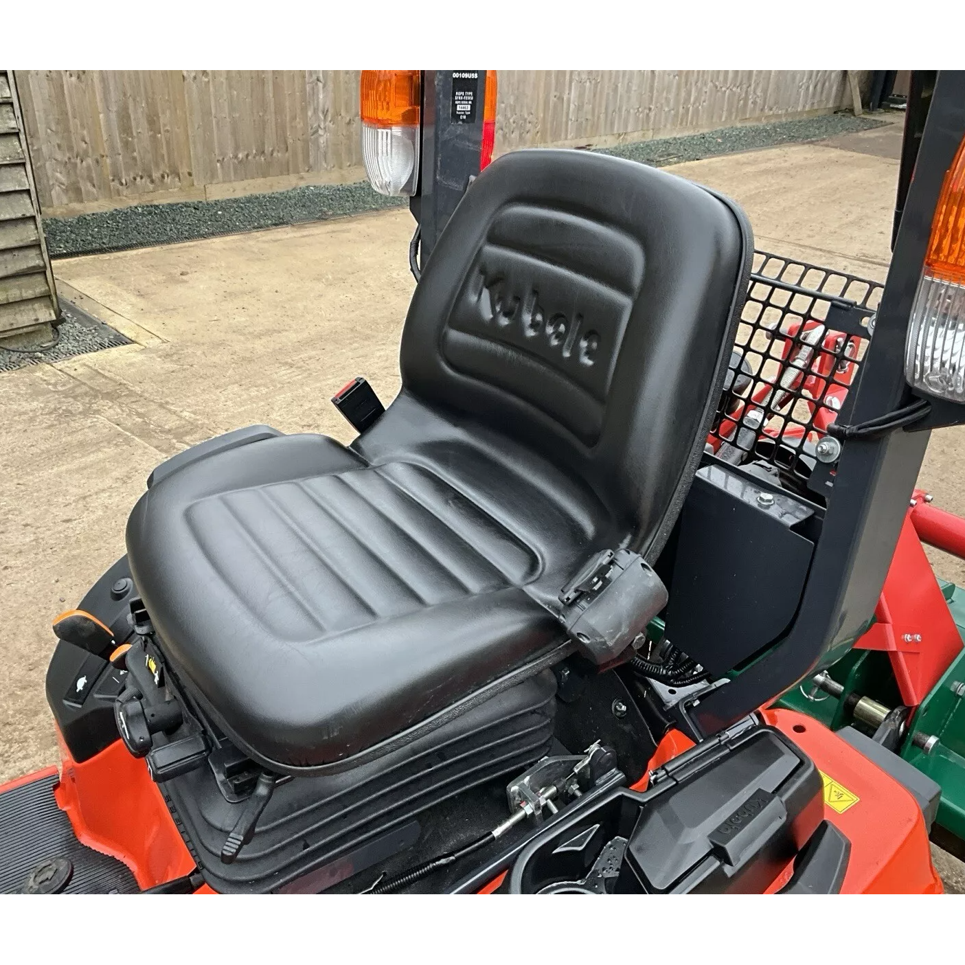 2022 KUBOTA BX231