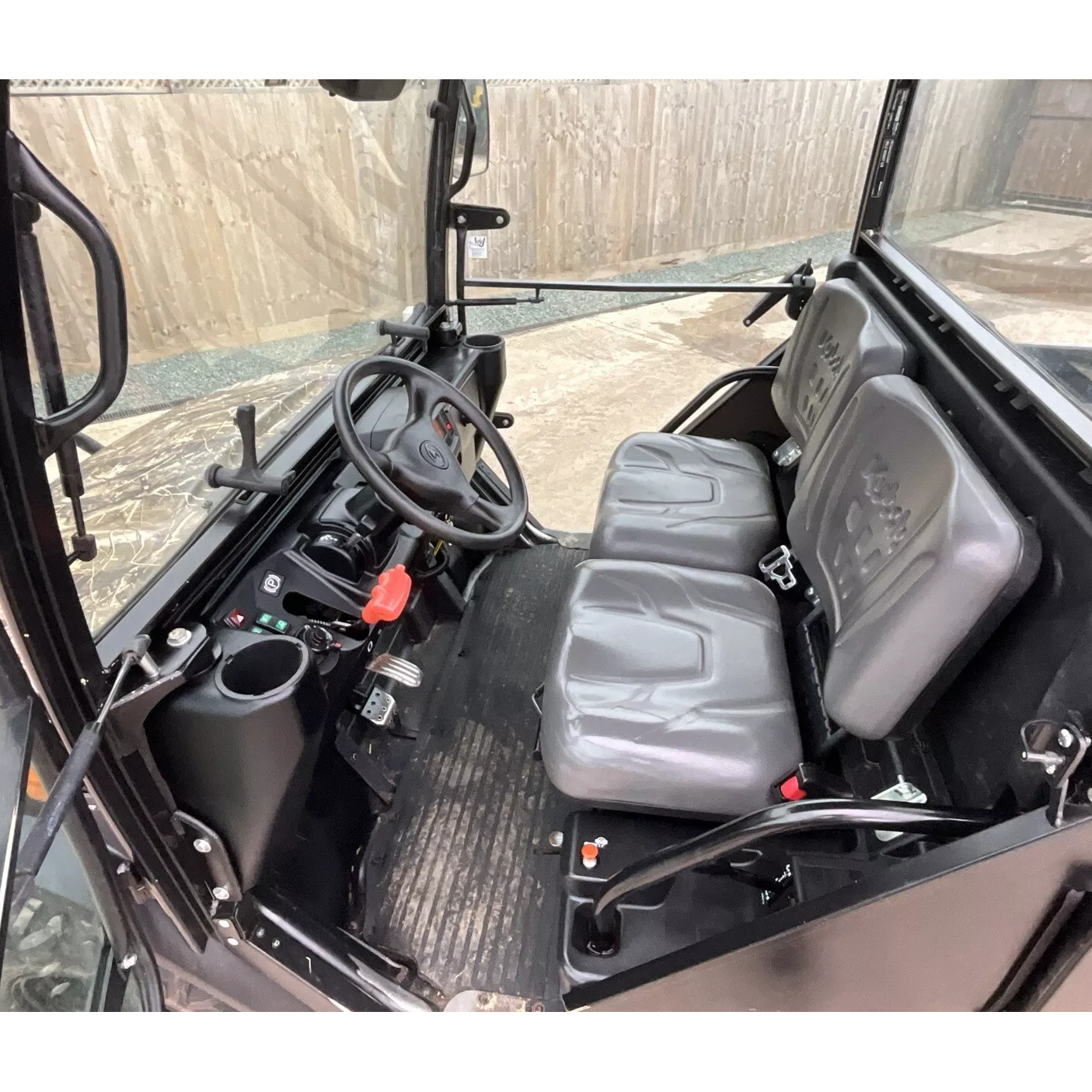 2022 ROAD LEGAL KUBOTA RTV X11102