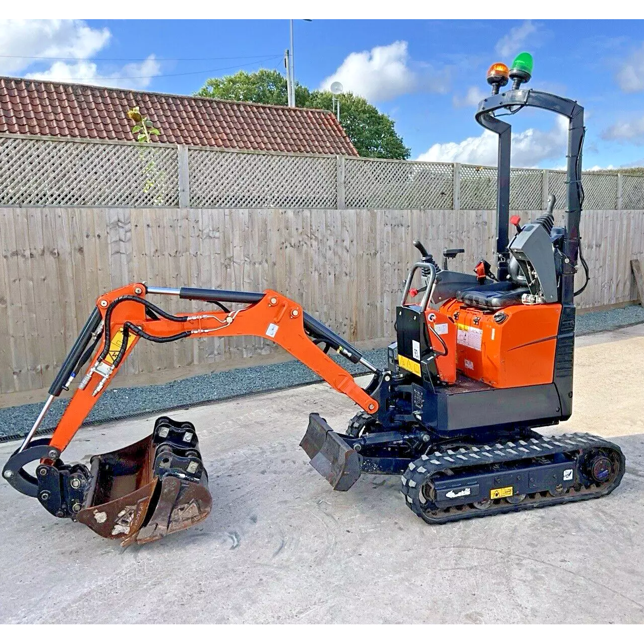 2023 DOOSAN DX10Z ZERO TURN 1 TON MINI MICRO DIGGER