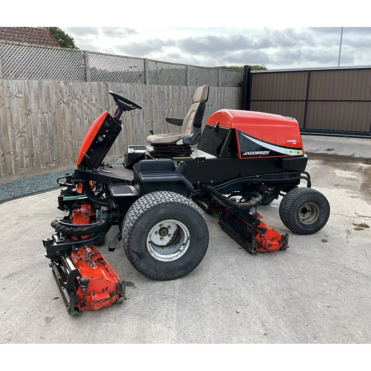 JACOBSEN 305