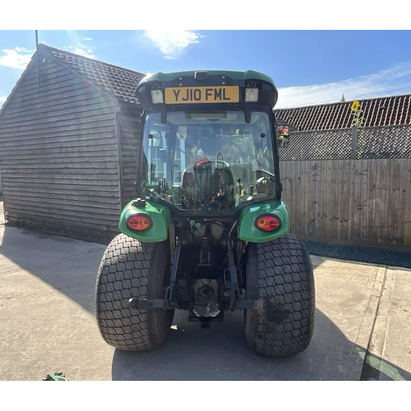 JOHN DEERE 3720 44HP COMPACT DIESEL