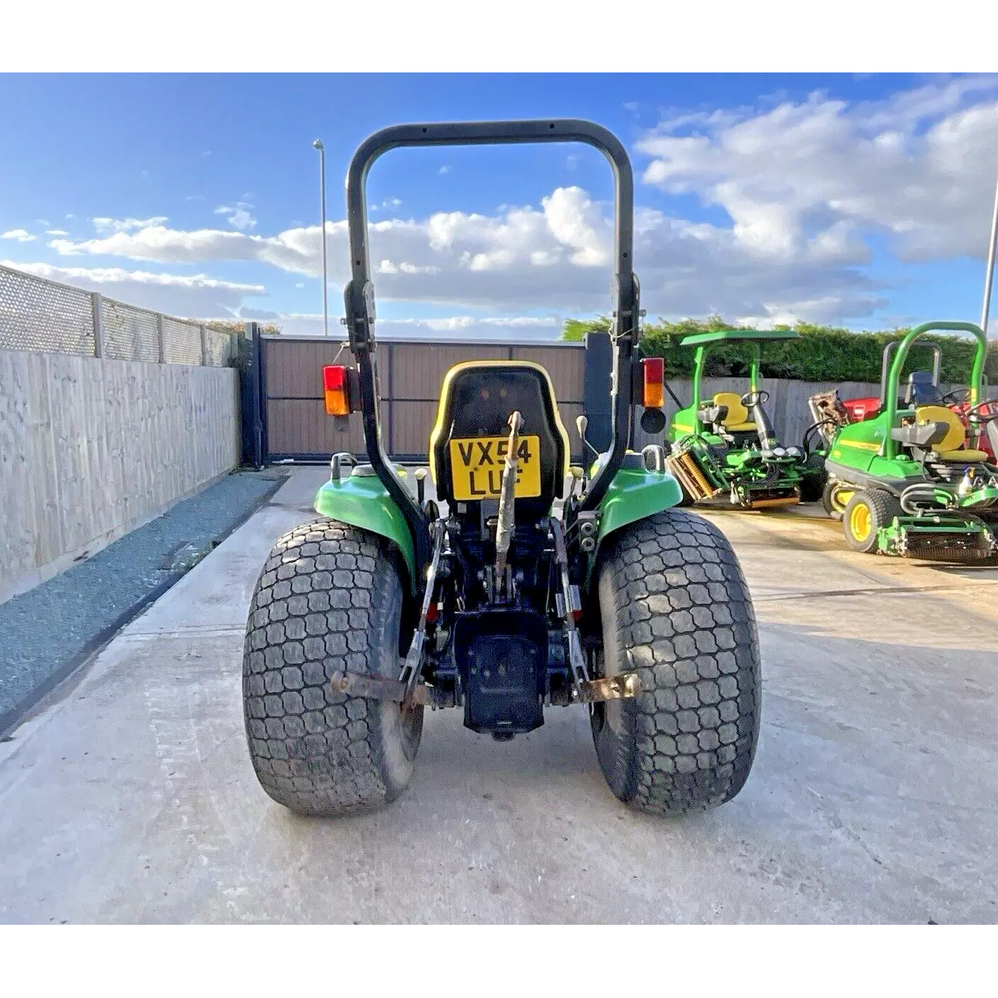 JOHN DEERE 4310