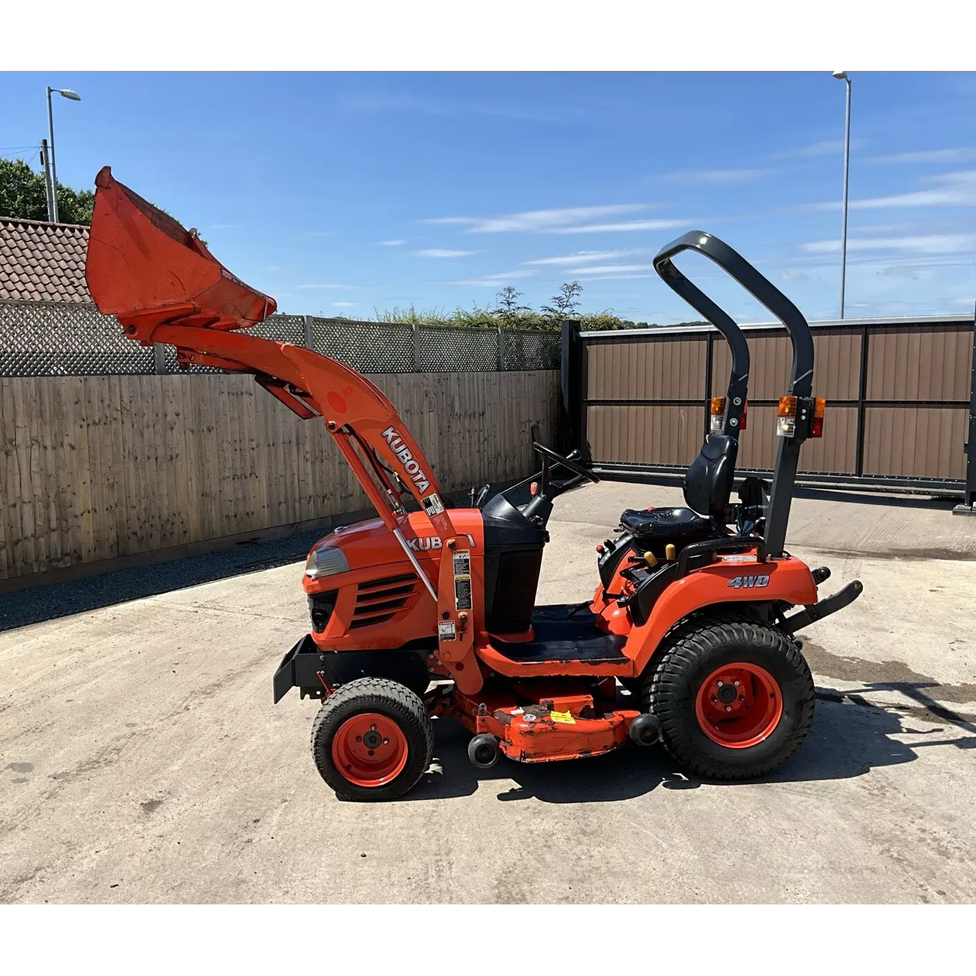 KUBOTA BX2350