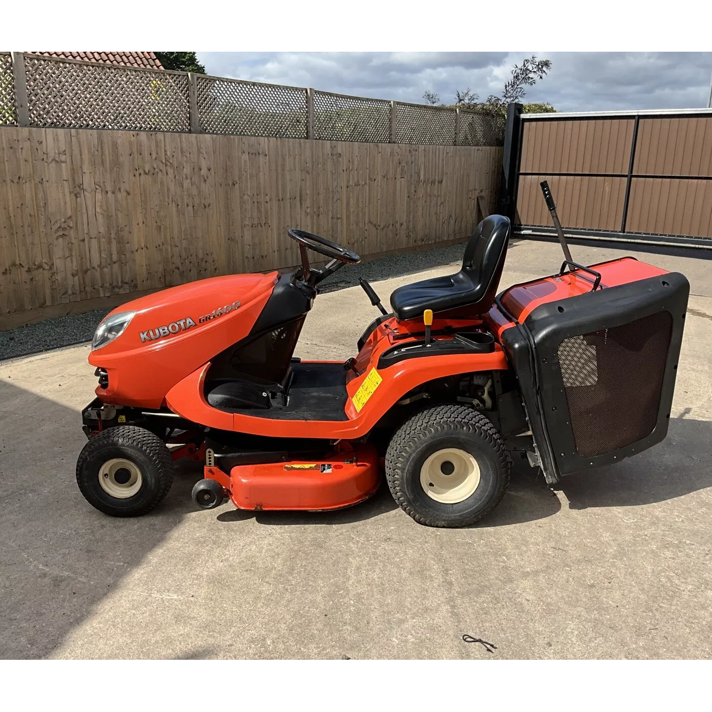 KUBOTA GR1600 