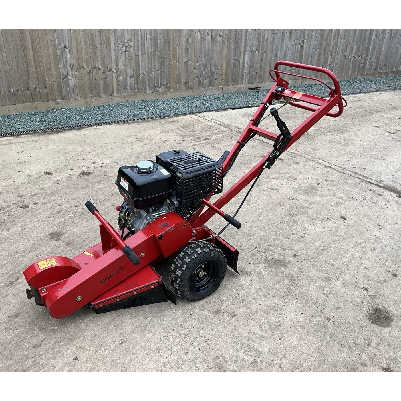 TORO SGR-13 STUMP GRINDER BUSTER FITTED WITH PETROL HONDA ENGINE