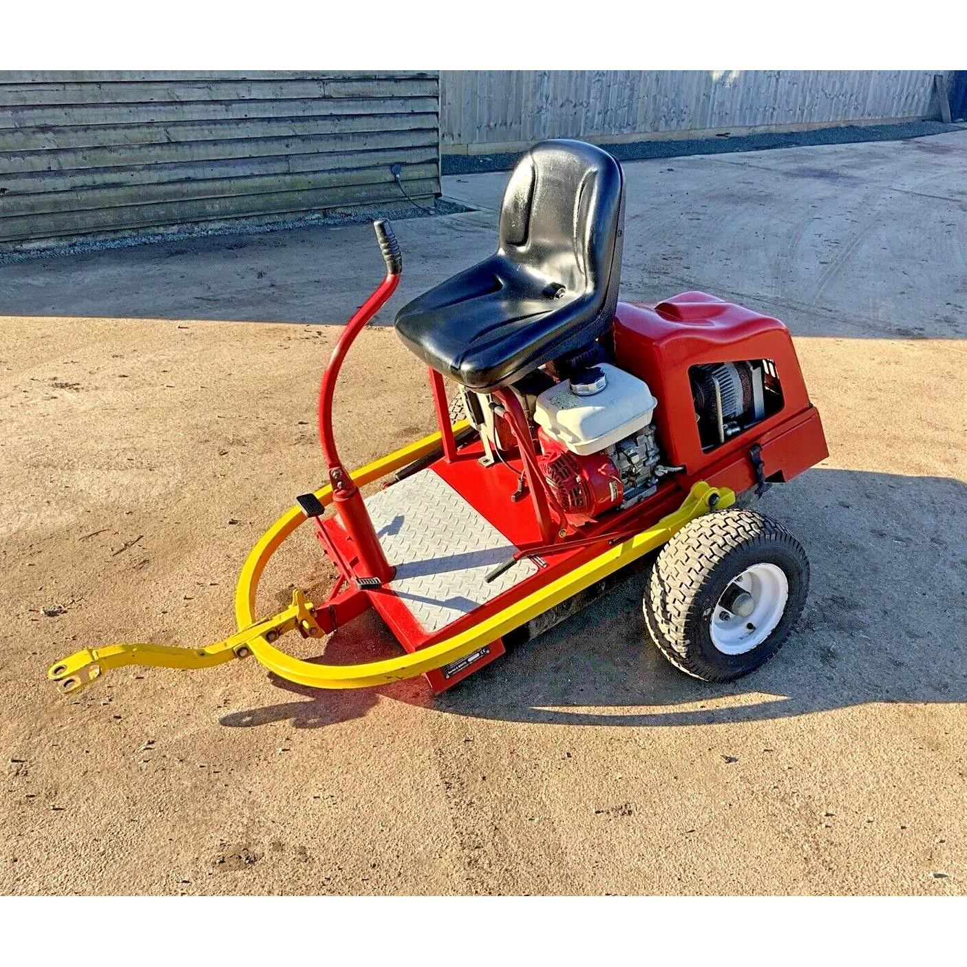 TRU-TURF RS48-11C RIDE ON GREENS TURF ROLLER