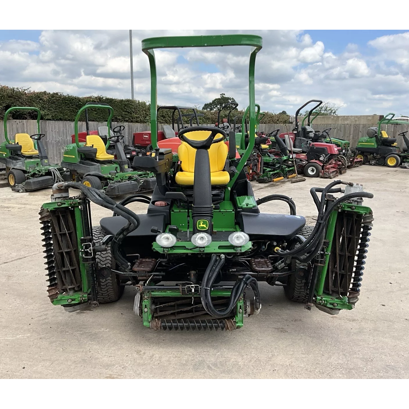 2009 JOHN DEERE 8700